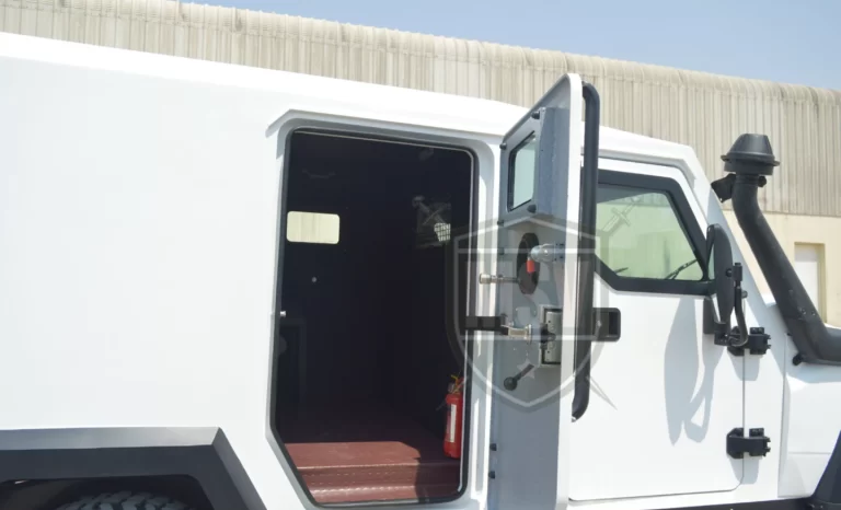 
								ARMORED LAND CRUISER 79 CASH IN TRANSIT full									