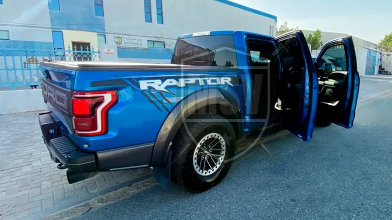 
								ARMORED FORD F-150 RAPTOR full									