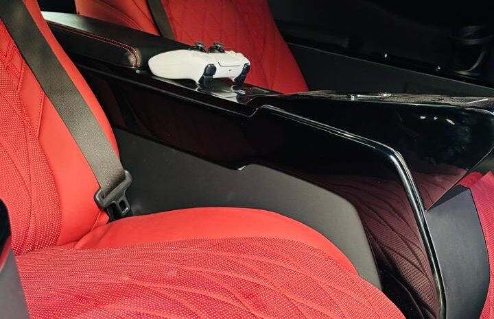 
								Armored LC 300 CEN b6 level  With VIP interior & seats full									