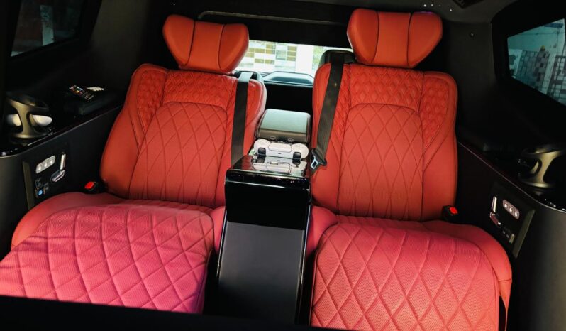 
								Armored LC 300 CEN b6 level  With VIP interior & seats full									