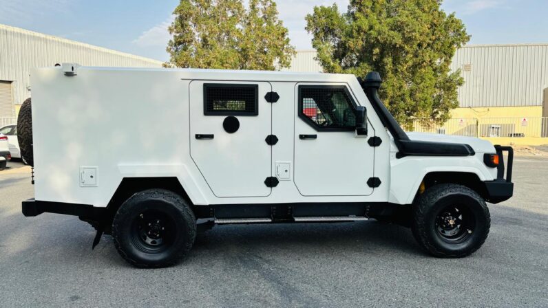 
								Cash Van on LC 79 single cab, B6 level full									