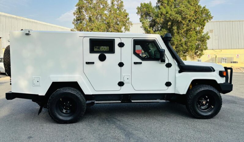 
								Cash Van on LC 79 single cab, B6 level full									